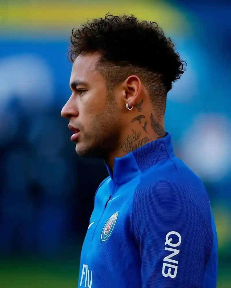 亚戈的脚下 亚戈的脚下