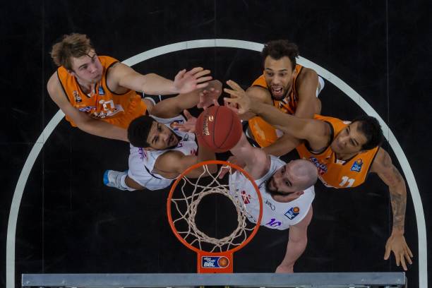 富尔特斯在 富尔特斯在